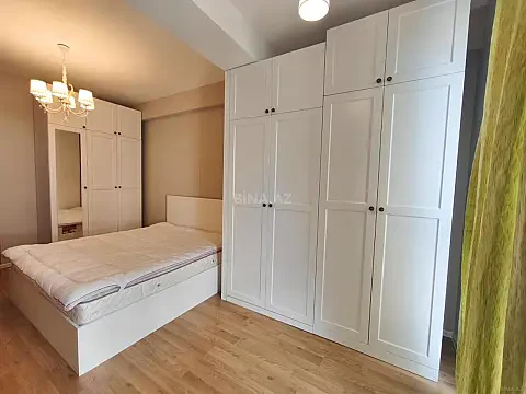 Satılır 2 otaqlı mənzil 97 m²