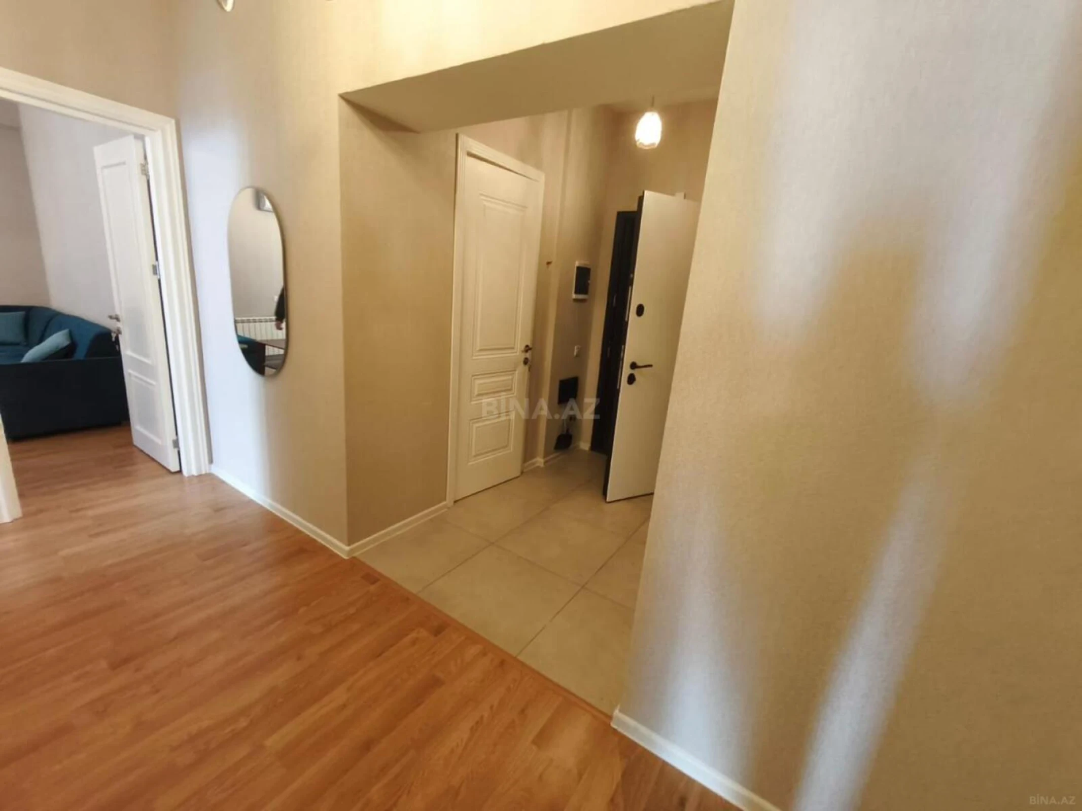 Satılır 2 otaqlı mənzil 97 m²