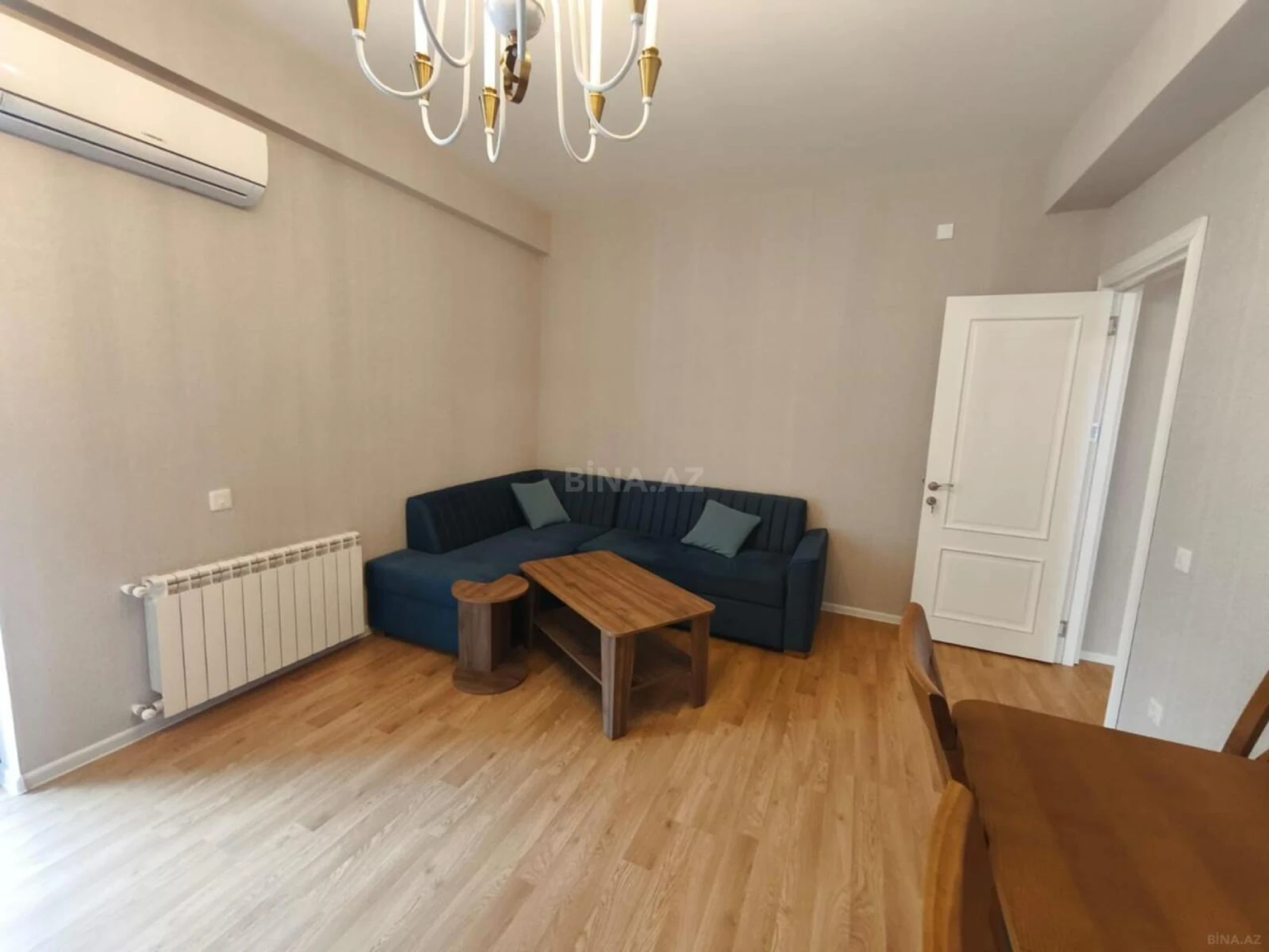 Satılır 2 otaqlı mənzil 97 m²