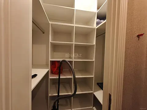 Satılır 2 otaqlı mənzil 97 m²