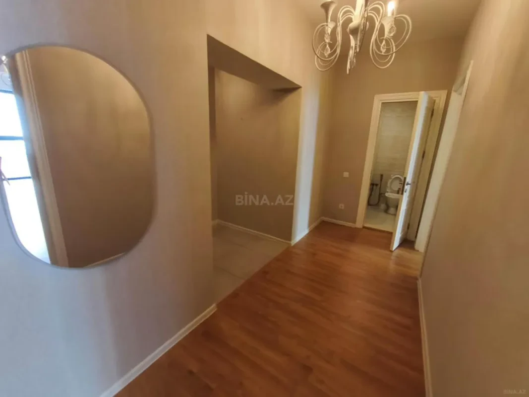 Satılır 2 otaqlı mənzil 97 m²