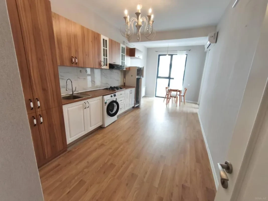 Satılır 2 otaqlı mənzil 97 m²