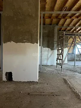 Satılır 2 otaqlı mənzil 82 m²