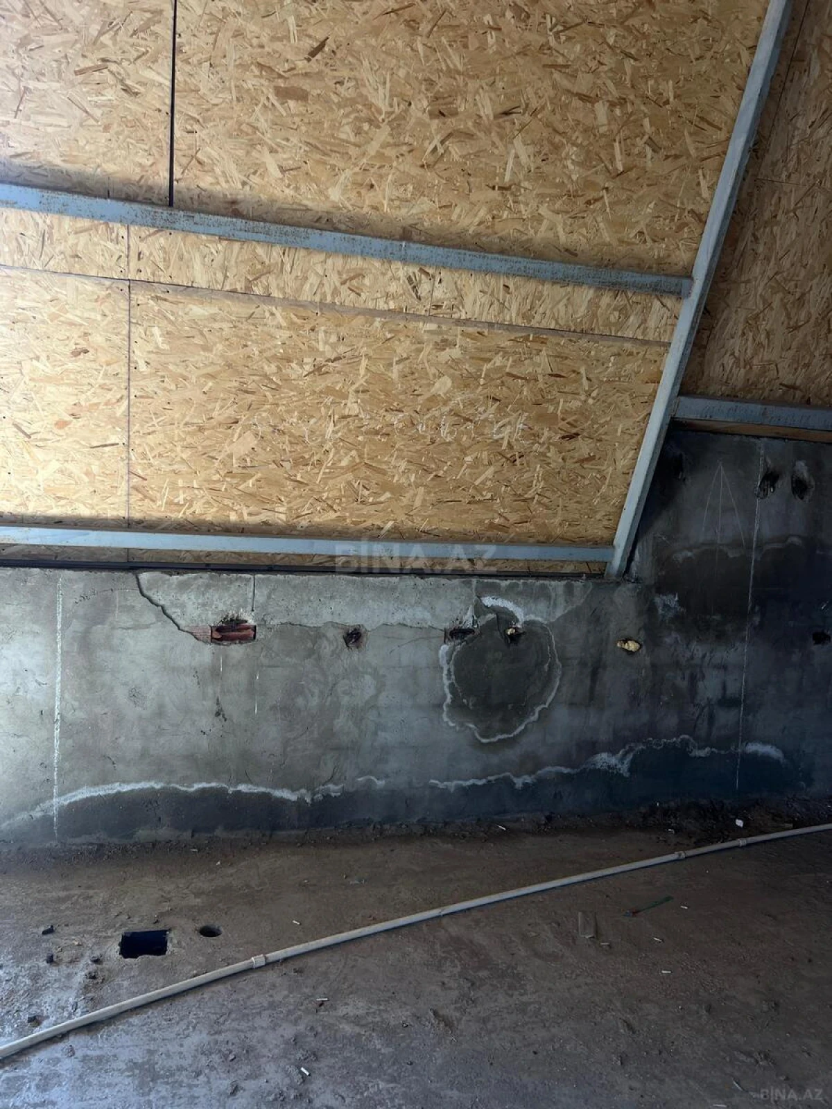 Satılır 2 otaqlı mənzil 82 m²