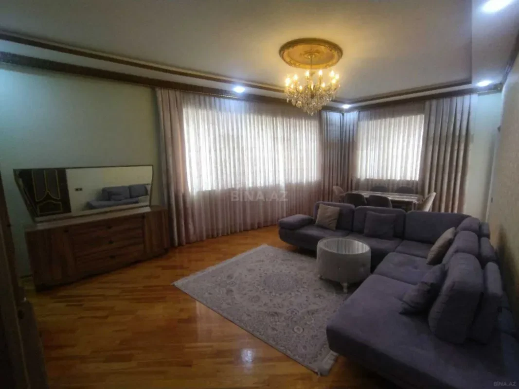Kirayə verilir 3 otaqlı mənzil 160 m²
