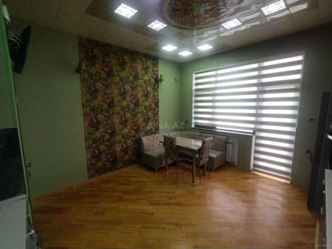 Kirayə verilir 3 otaqlı mənzil 160 m²