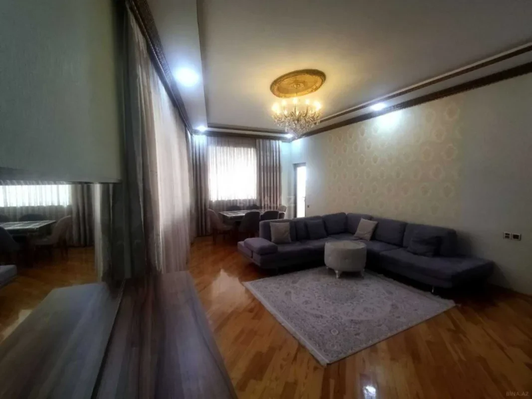 Kirayə verilir 3 otaqlı mənzil 160 m²