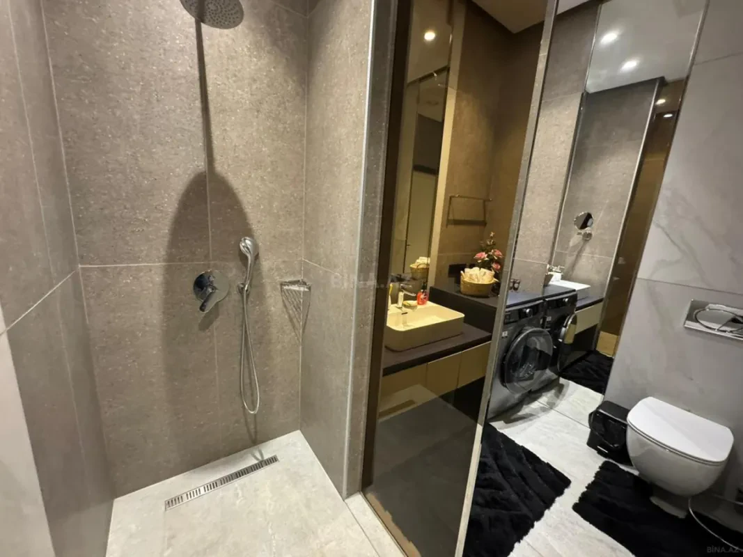 Kirayə verilir 2 otaqlı mənzil 77 m²
