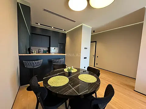 Kirayə verilir 2 otaqlı mənzil 77 m²