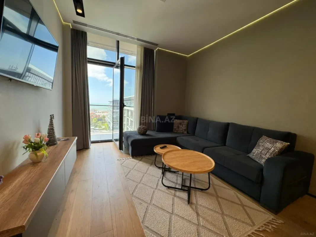 Kirayə verilir 2 otaqlı mənzil 77 m²