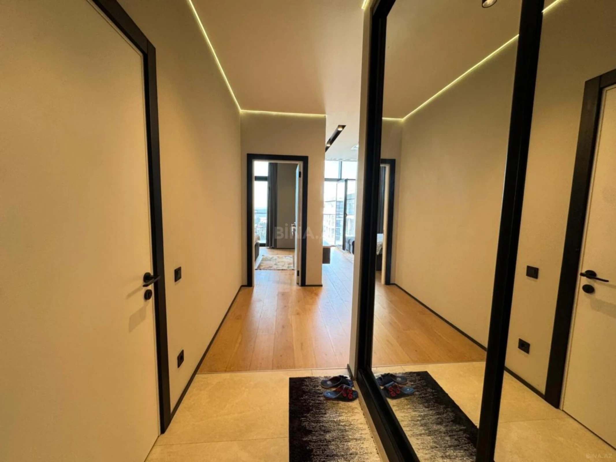 Kirayə verilir 2 otaqlı mənzil 77 m²
