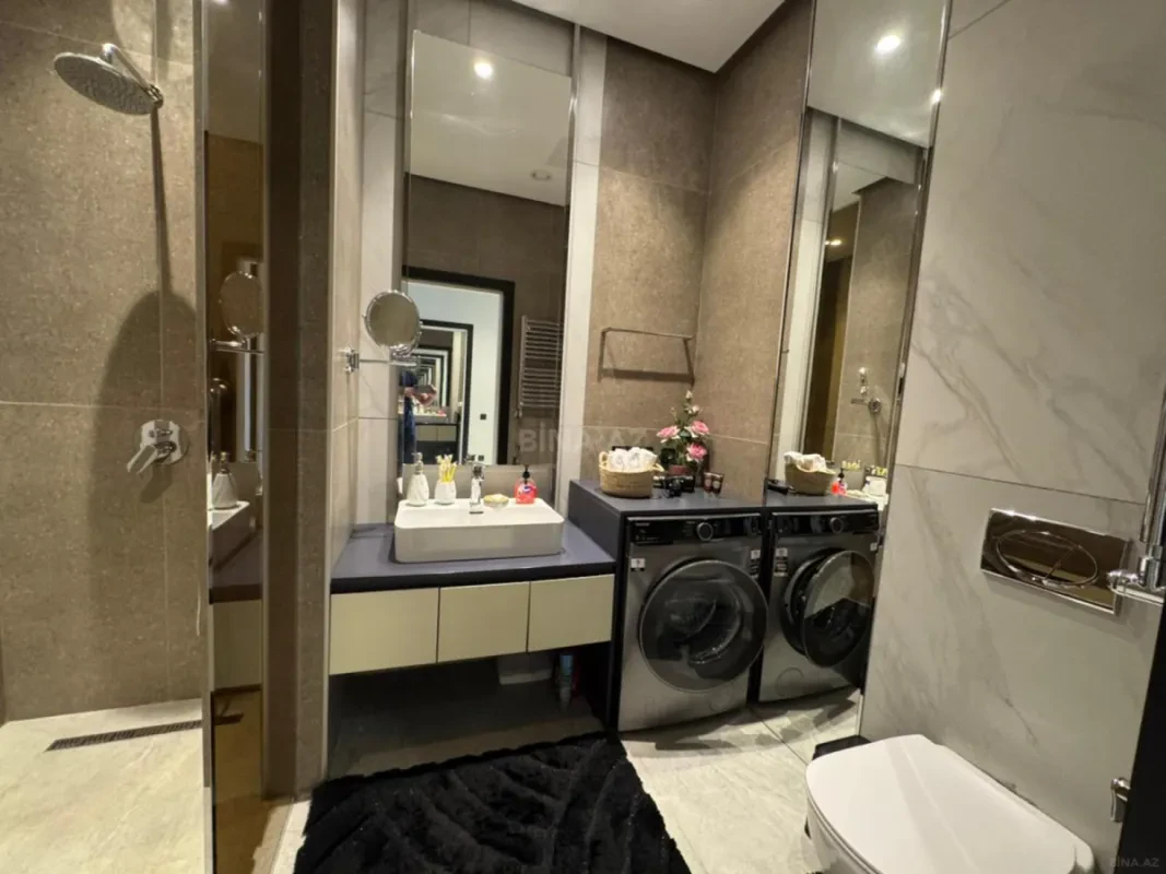 Kirayə verilir 2 otaqlı mənzil 77 m²