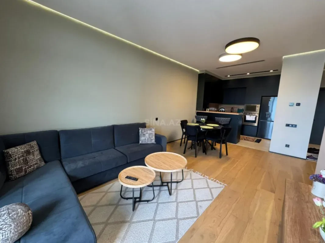 Kirayə verilir 2 otaqlı mənzil 77 m²