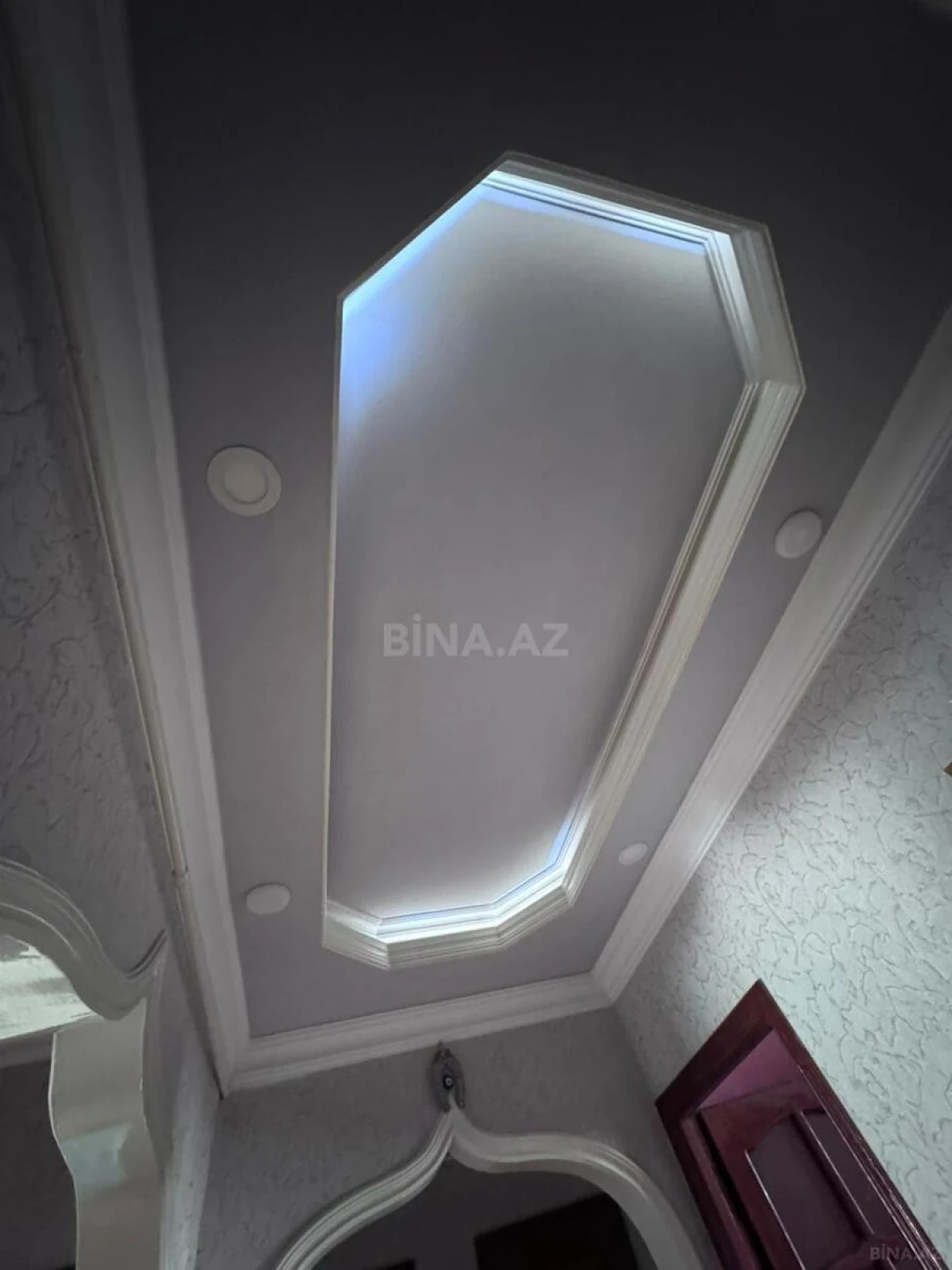 Satılır 3 otaqlı mənzil 64 m²