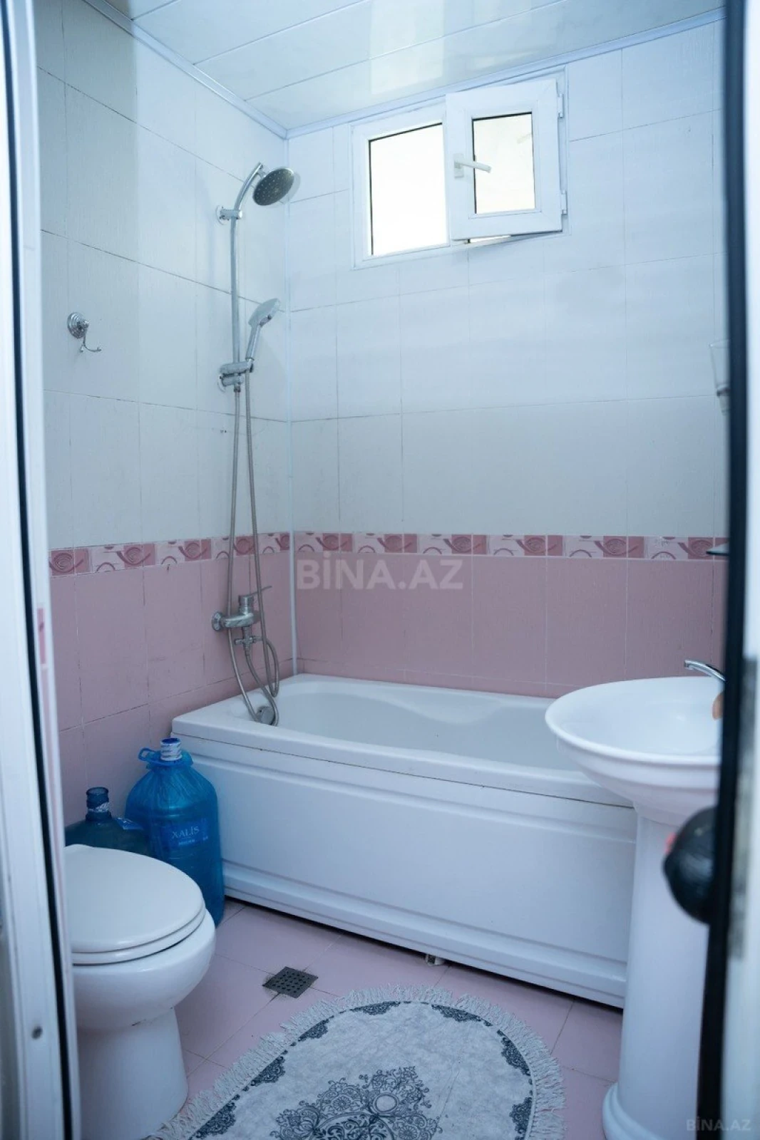 Satılır 5 otaqlı mənzil 125 m²