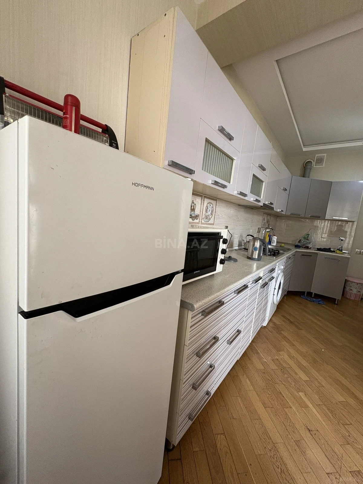 Kirayə verilir 2 otaqlı mənzil 105 m²