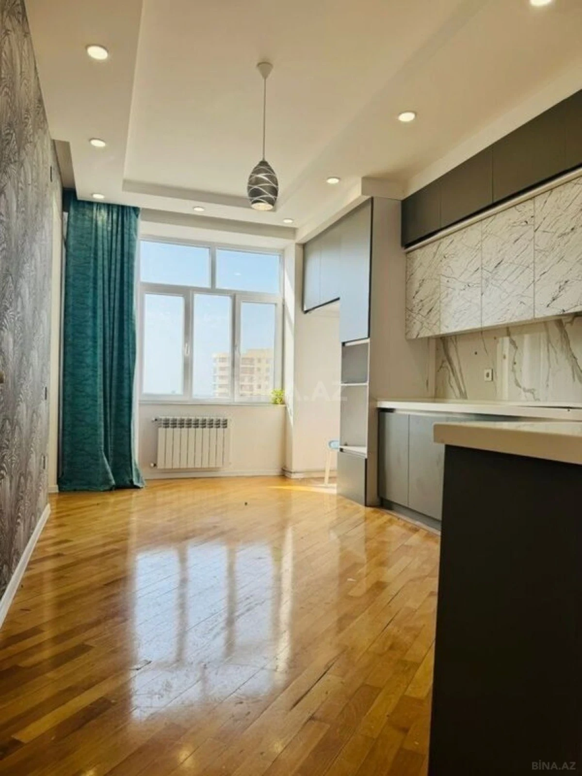 Satılır 3 otaqlı mənzil 115 m²