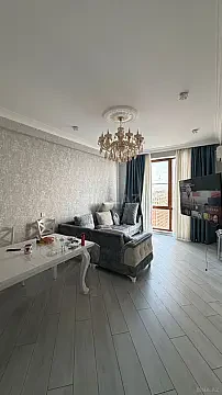 Kirayə verilir 3 otaqlı mənzil 120 m²