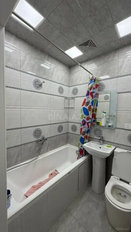 Kirayə verilir 3 otaqlı mənzil 120 m²