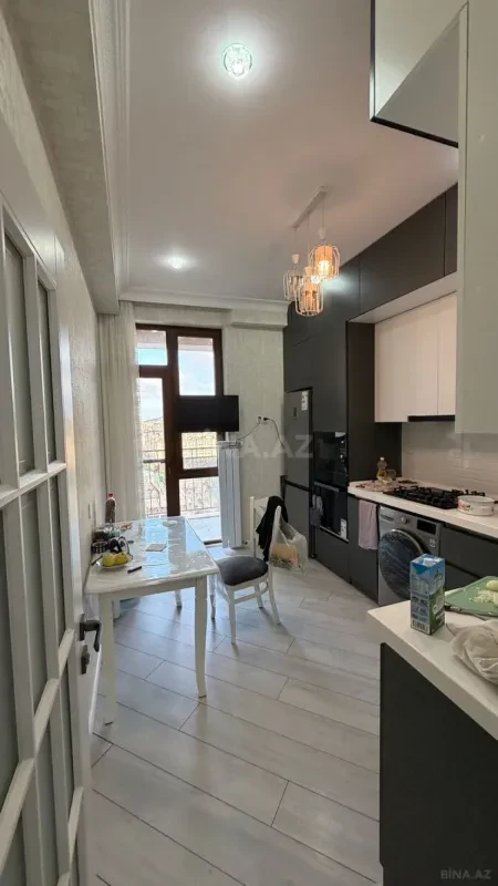 Kirayə verilir 3 otaqlı mənzil 120 m²