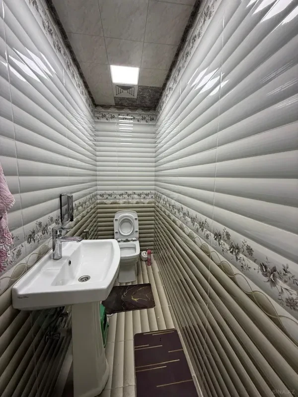 Satılır 3 otaqlı mənzil 123 m²