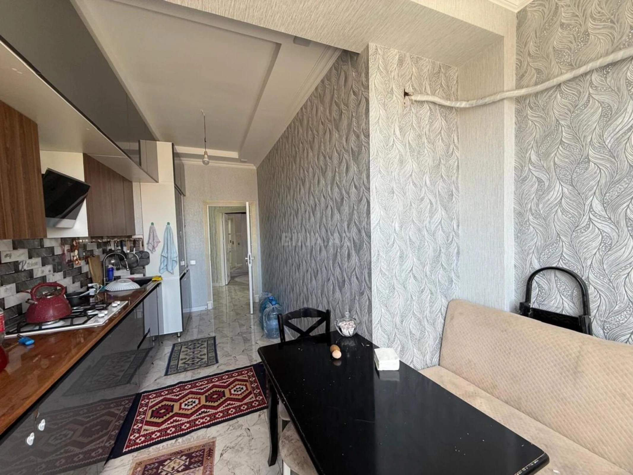 Satılır 3 otaqlı mənzil 123 m²