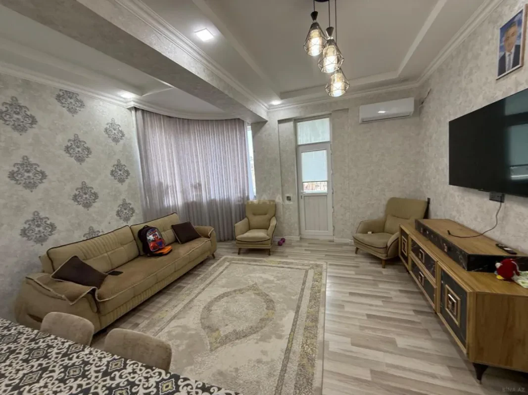 Satılır 3 otaqlı mənzil 123 m²