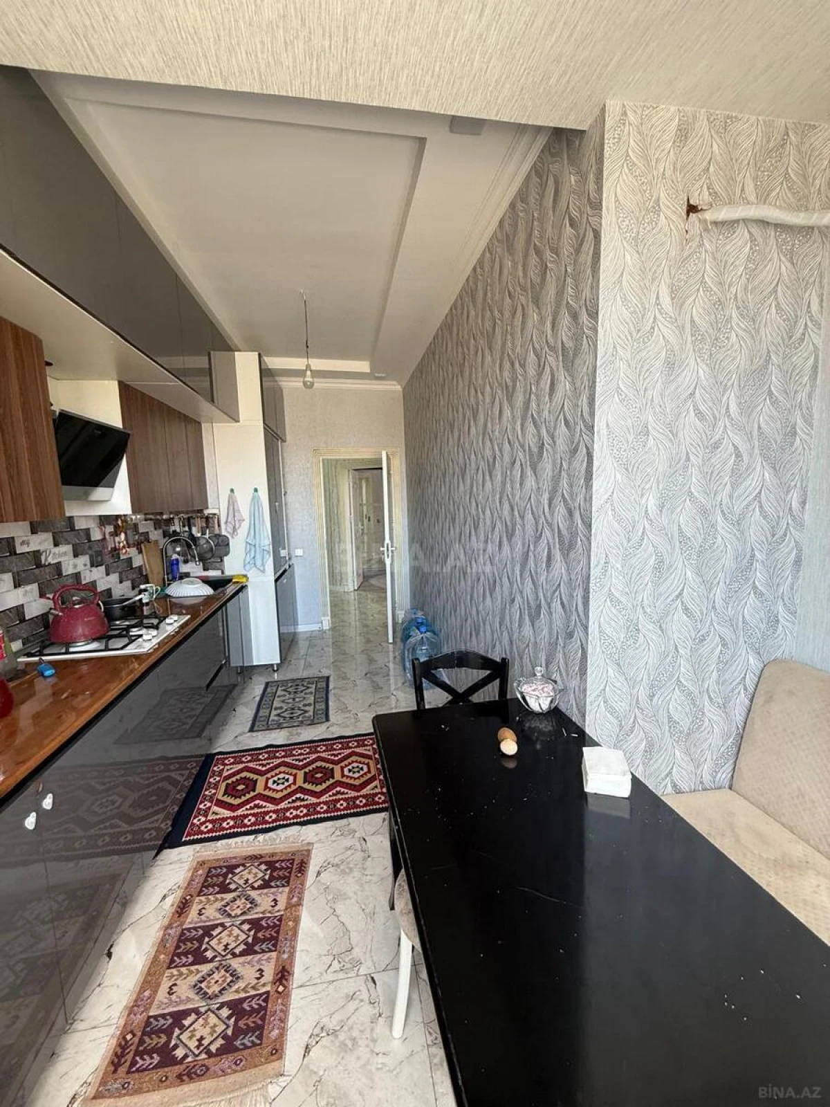 Satılır 3 otaqlı mənzil 123 m²