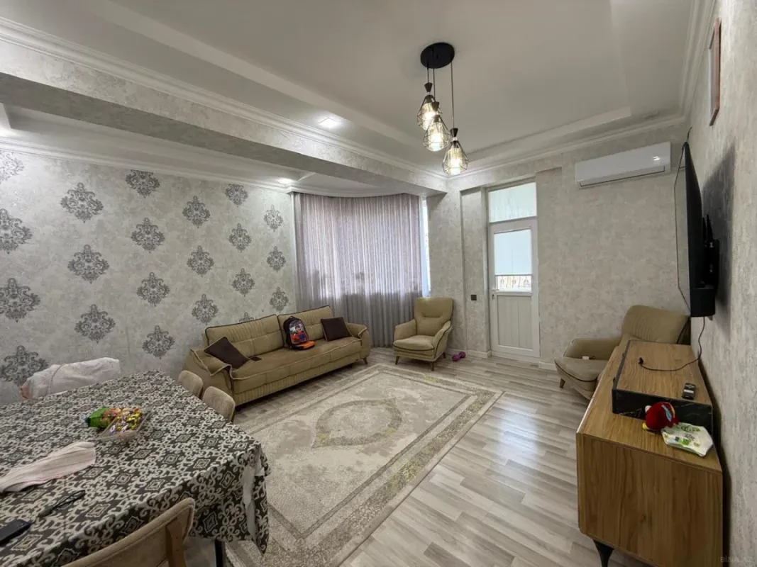 Satılır 3 otaqlı mənzil 123 m²