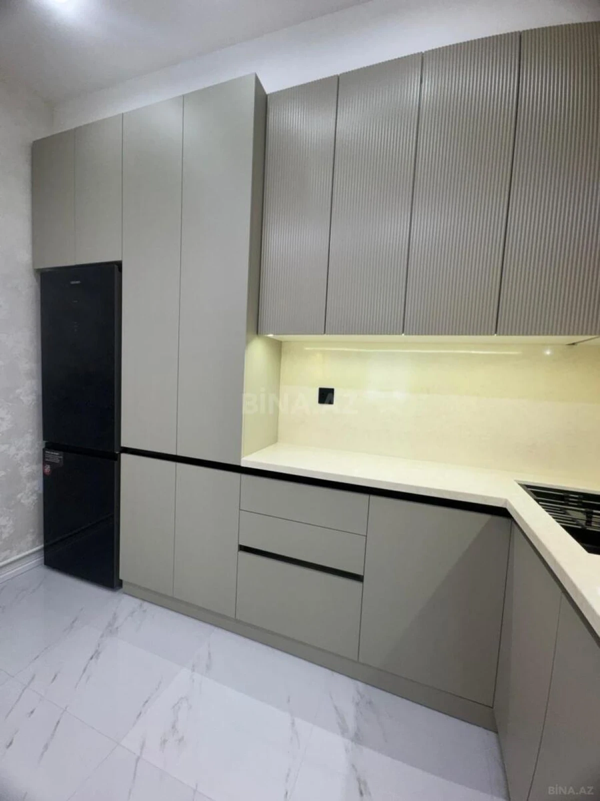 Satılır 3 otaqlı mənzil 91 m²