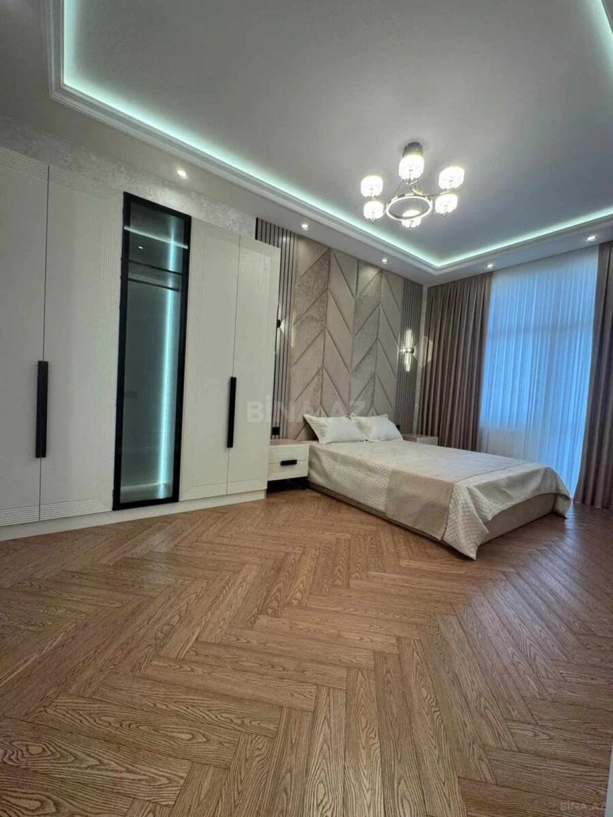 Satılır 3 otaqlı mənzil 91 m²