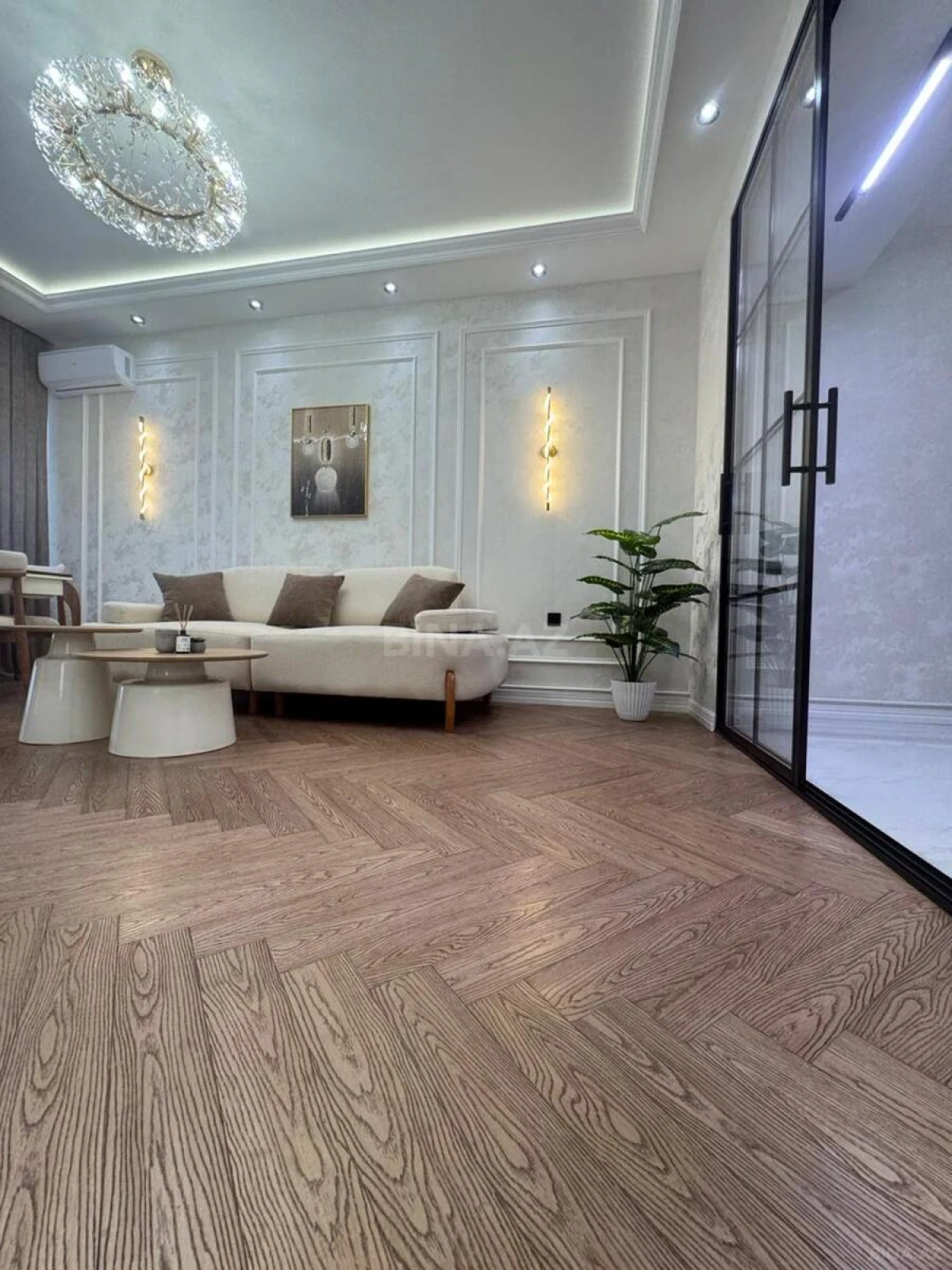 Satılır 3 otaqlı mənzil 91 m²