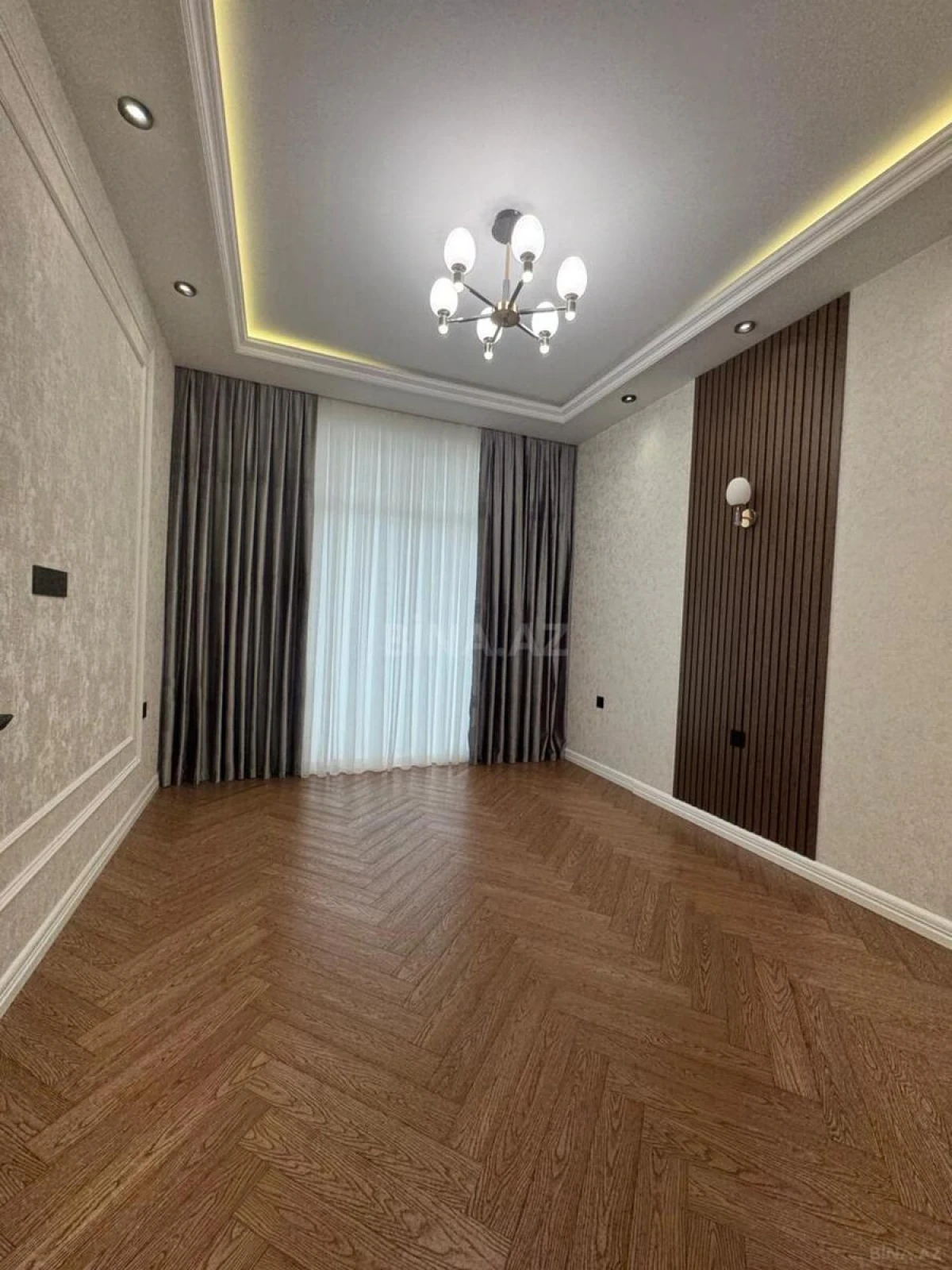 Satılır 3 otaqlı mənzil 91 m²