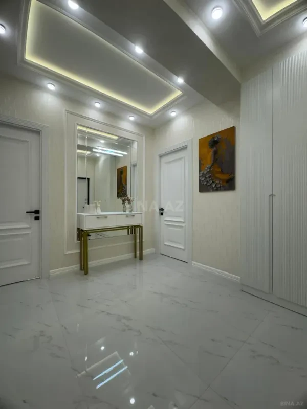 Satılır 3 otaqlı mənzil 91 m²
