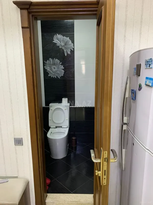 Satılır 3 otaqlı mənzil 105 m²