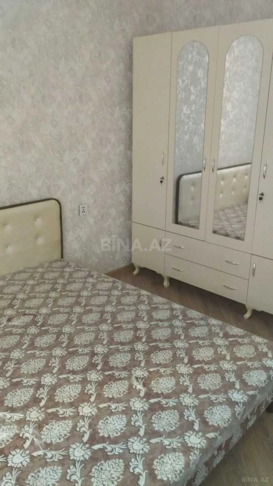 Kirayə verilir 2 otaqlı mənzil 60 m²