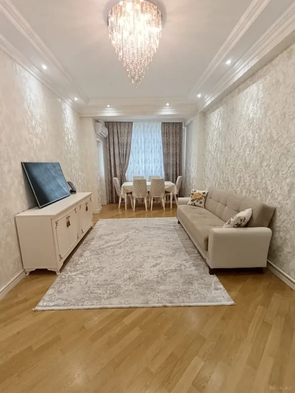 Satılır 2 otaqlı mənzil 65 m²