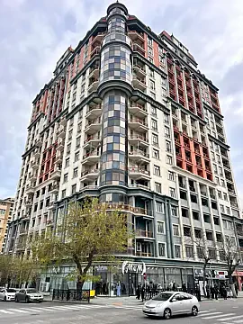Satılır 4 otaqlı mənzil 185 m² — Bakı 4 otaq 185.00 m²