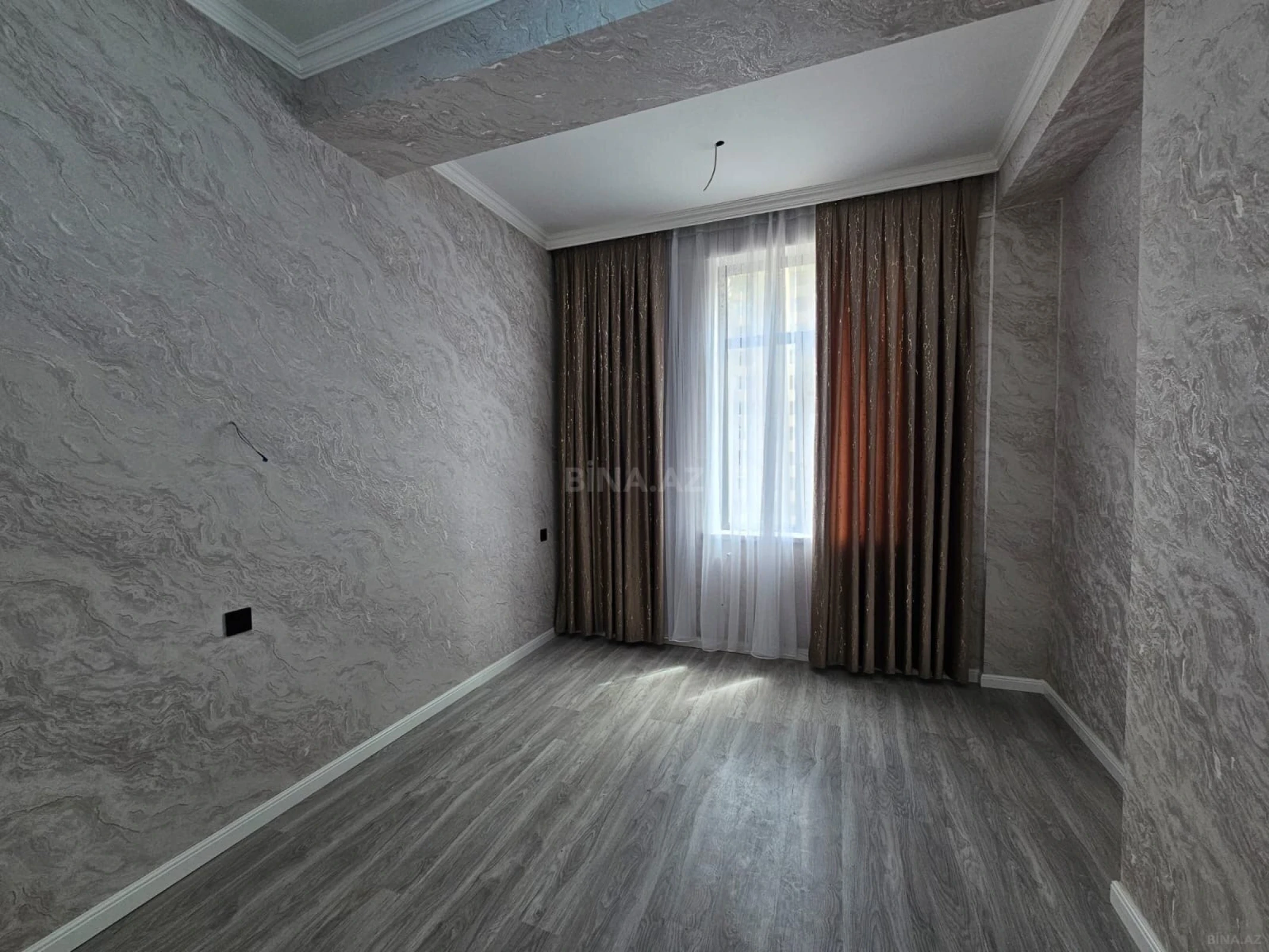 Satılır 2 otaqlı mənzil 56 m²