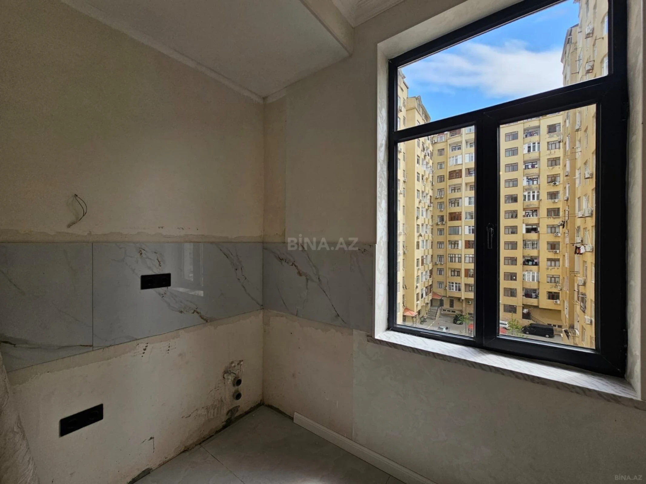 Satılır 2 otaqlı mənzil 56 m²