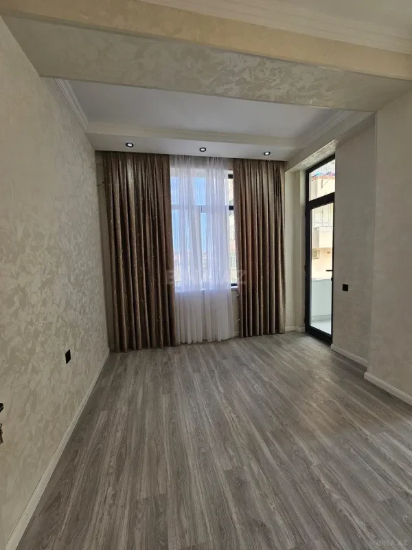 Satılır 2 otaqlı mənzil 56 m²