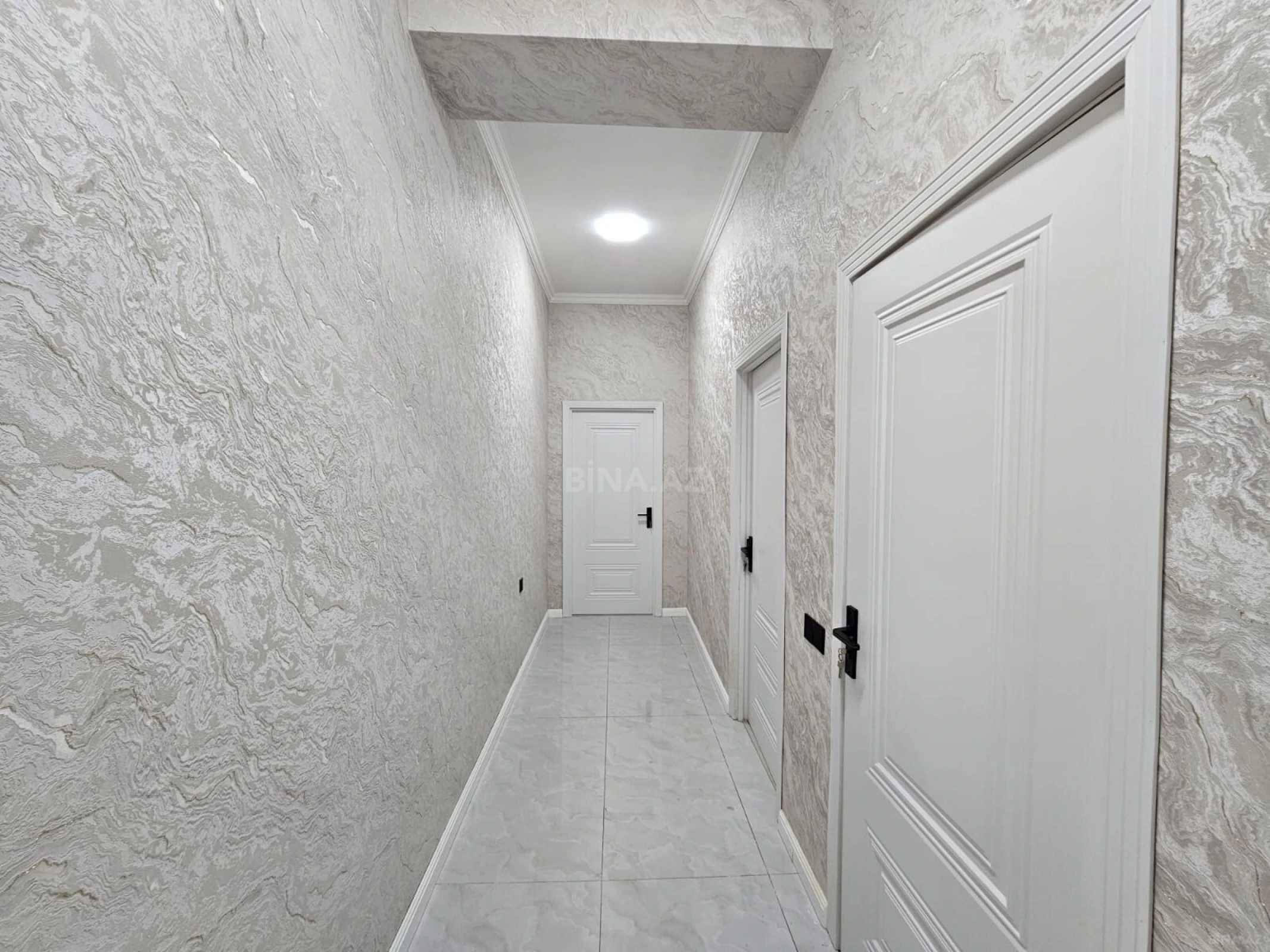Satılır 2 otaqlı mənzil 56 m²