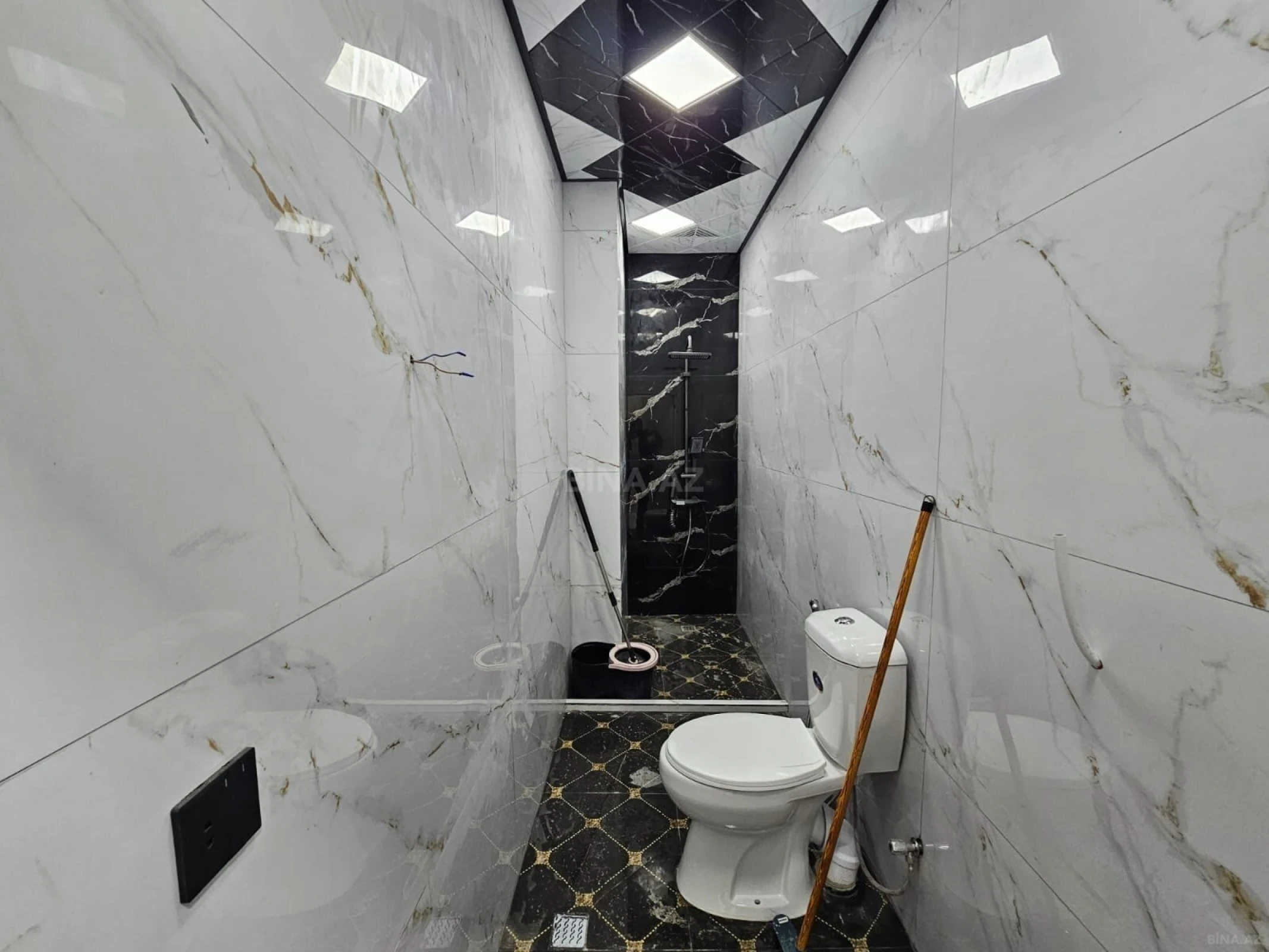 Satılır 2 otaqlı mənzil 56 m²