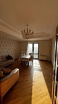 Kirayə verilir 3 otaqlı mənzil 130 m² — Bakı 3 otaq 130.00 m²