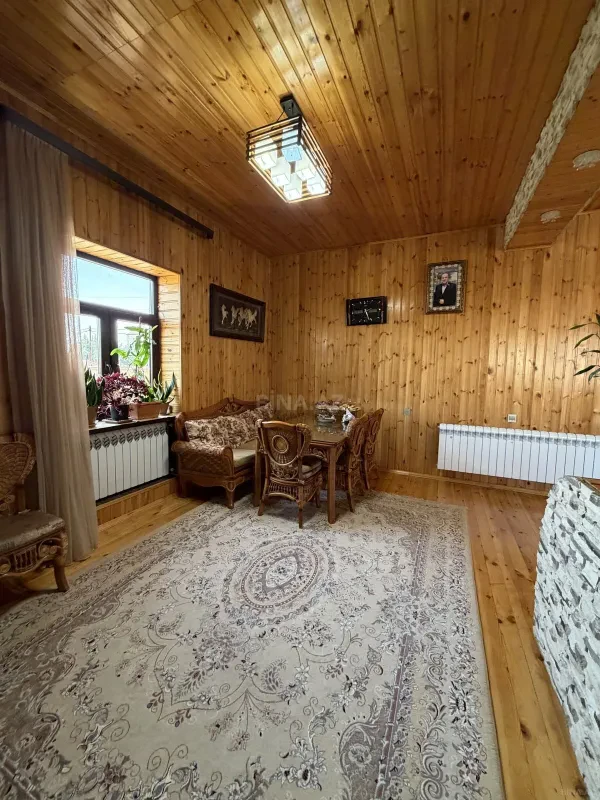 Satılır 5 otaqlı həyət evi 190 m²