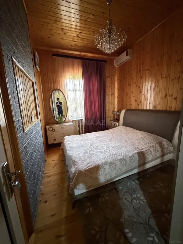 Satılır 5 otaqlı həyət evi 190 m²