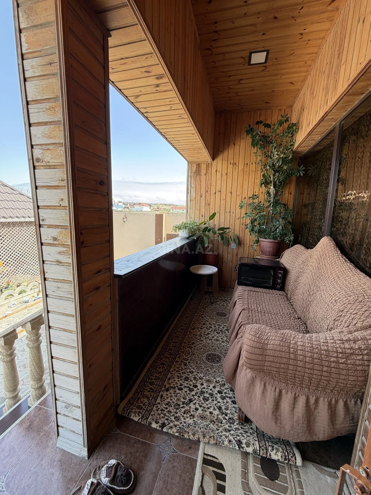 Satılır 5 otaqlı həyət evi 190 m²