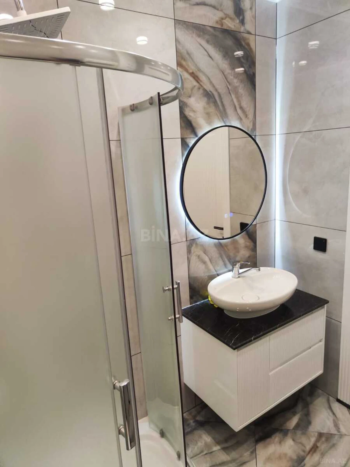 Kirayə verilir 2 otaqlı mənzil 64 m²