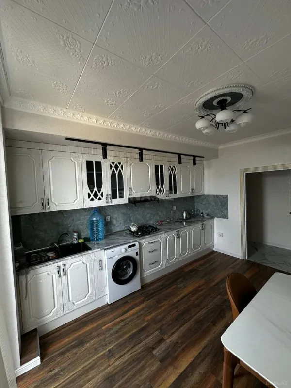 Satılır 2 otaqlı mənzil 75 m²