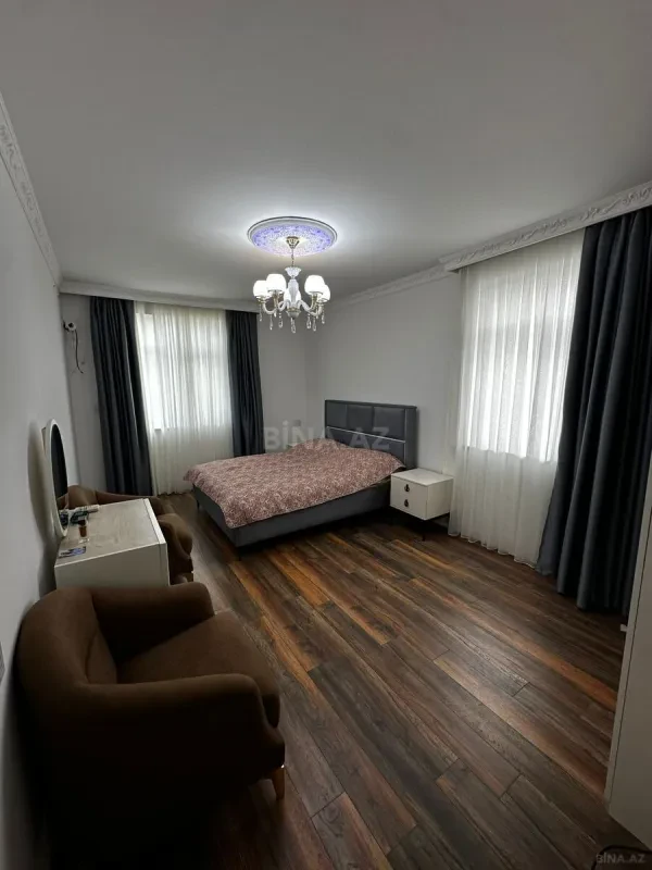 Satılır 2 otaqlı mənzil 75 m²